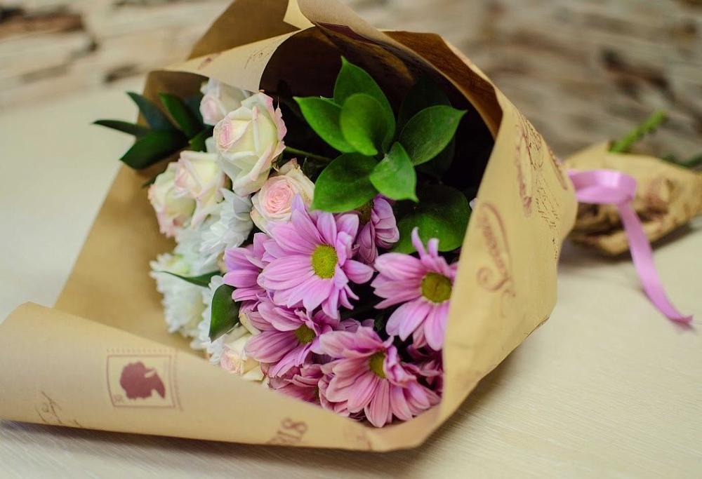 Букет цветов из: Розы и Хризантемы в Передовой