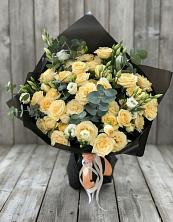 Букет цветов из:  Розы и Лизиантусы в Передовой