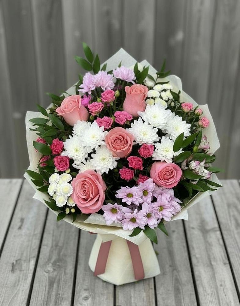 Букет цветов из: Альстромерии, Гвоздики, Розы и Хризантемы в Передовой
