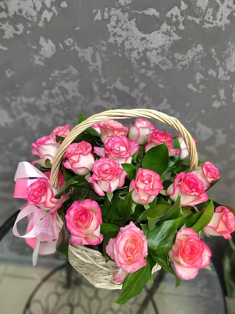 Цветочная композиция из Розы в корзине в Передовой