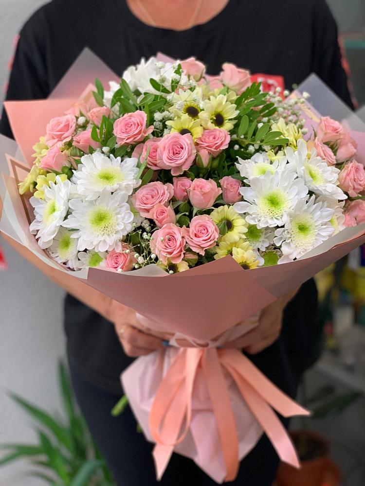 Букет цветов из: Розы и Хризантемы в Передовой