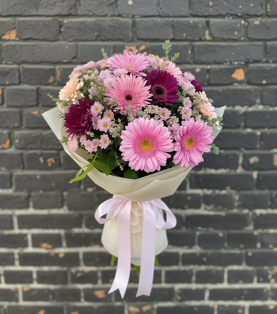 Букет цветов из: Герберы и Хризантемы в Передовой