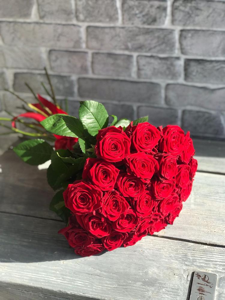 Букет Красные розы Фридом в Передовой