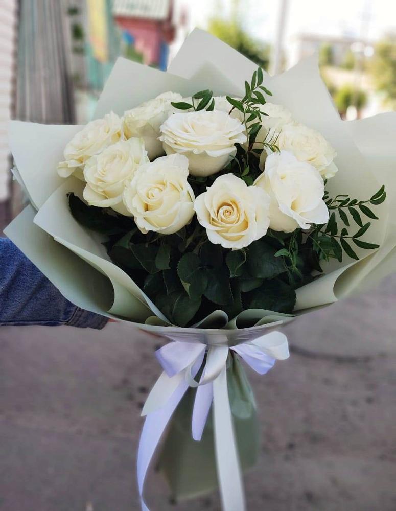 Букет Белые розы Проуд в Передовой