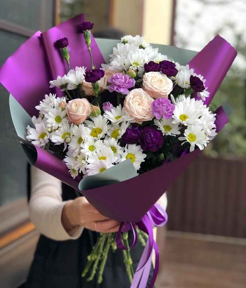 Букет цветов из: Хризантемы, Гвоздики и Розы в Передовой