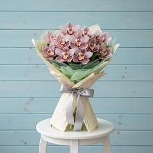 Букет цветов из:  Орхидеи и Розы в Передовой