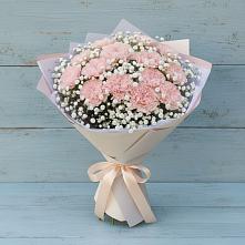 Букет цветов из:  Гвоздики в Передовой