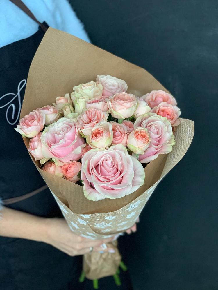 Букет цветов из: Хризантемы и Розы в Передовой