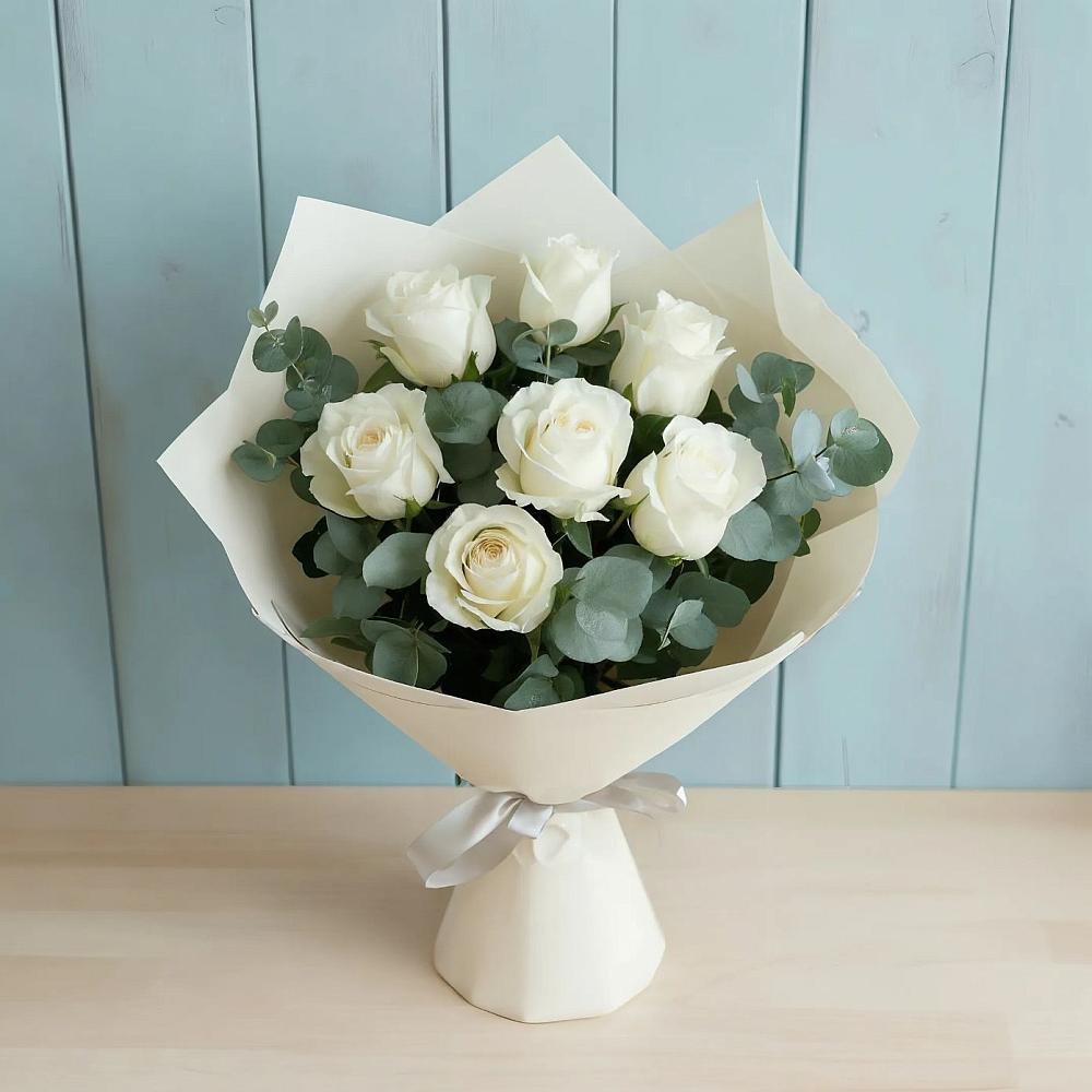 Букет Белые розы в Эвкалипте в Передовой