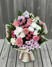 Букет цветов из:  Альстромерии, Гвоздики, Розы и Хризантемы в Передовой