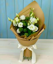 Букет цветов из:  Хризантемы и Лизиантусы в Передовой