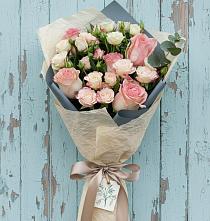 Букет цветов из:  Розы #REPLACE_PRED# Передовой