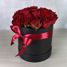 Цветочная композиция из Розы в шляпной коробке в Передовой