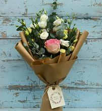 Букет цветов из:  Розы и Лизиантусы в Передовой
