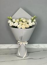 Букет цветов из:  Розы и Лизиантусы в Передовой